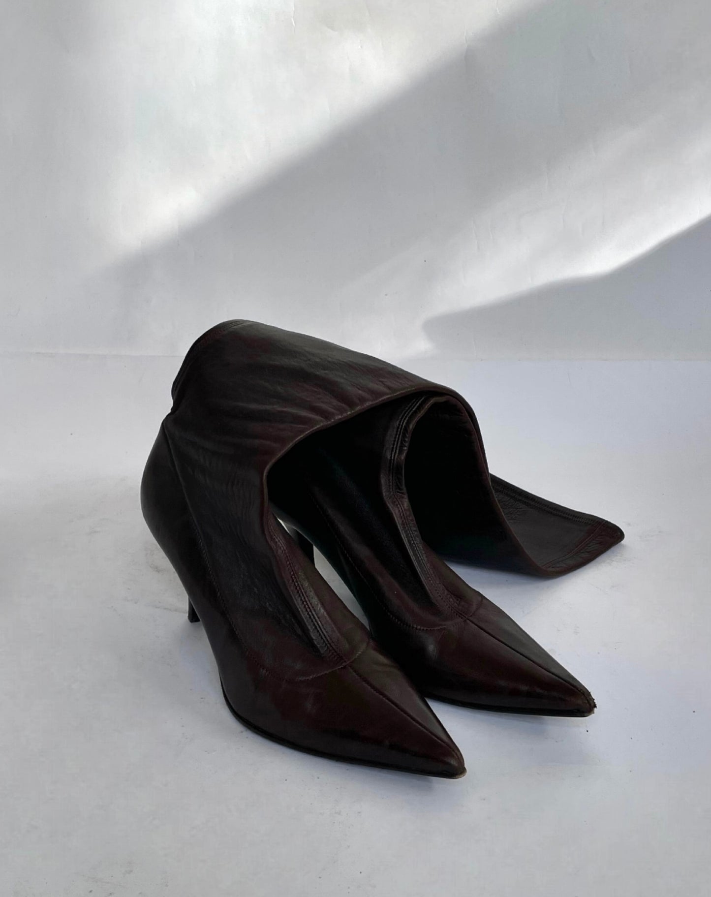 vintage leather pointed boots