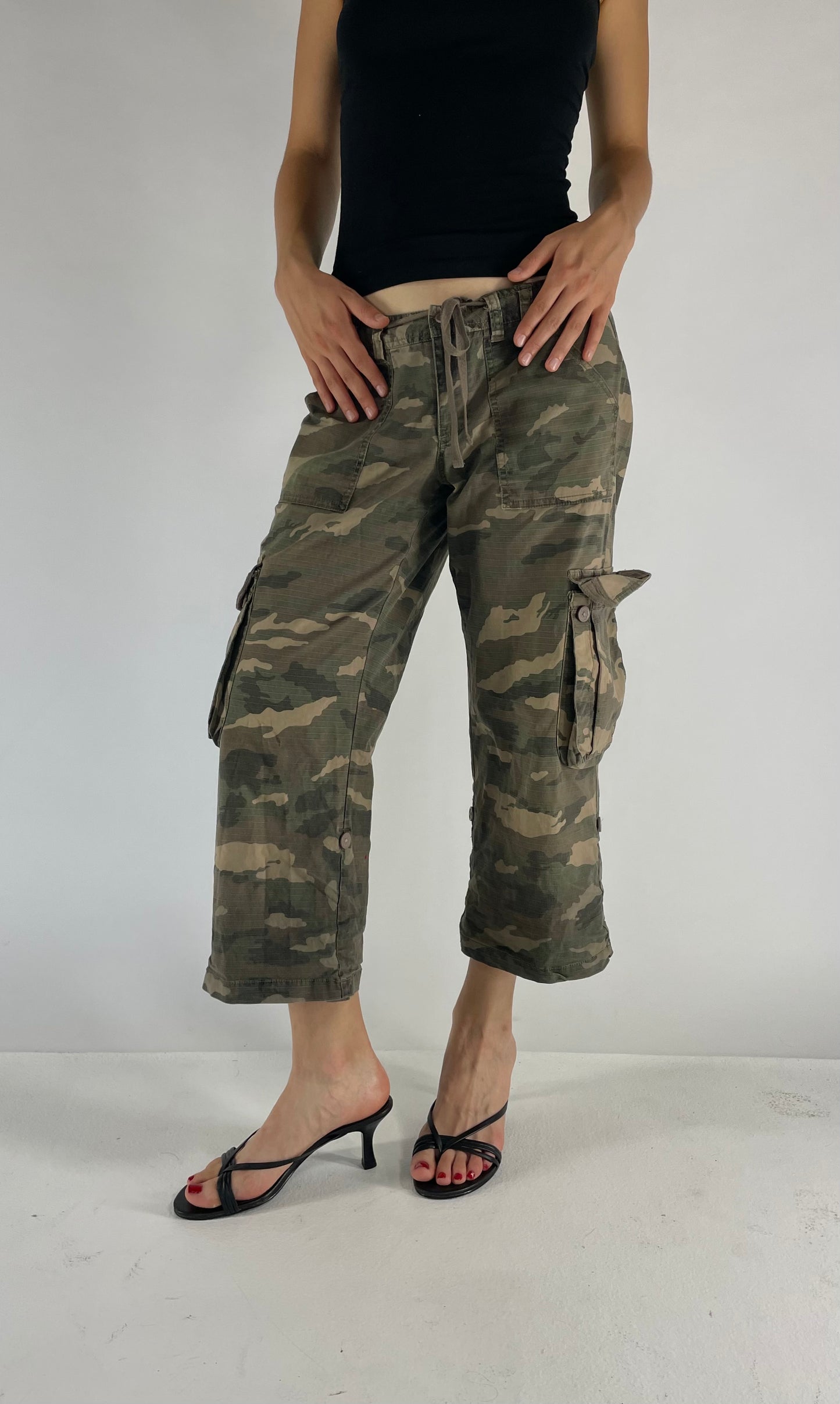 Y2K capris cargos by PLUGG