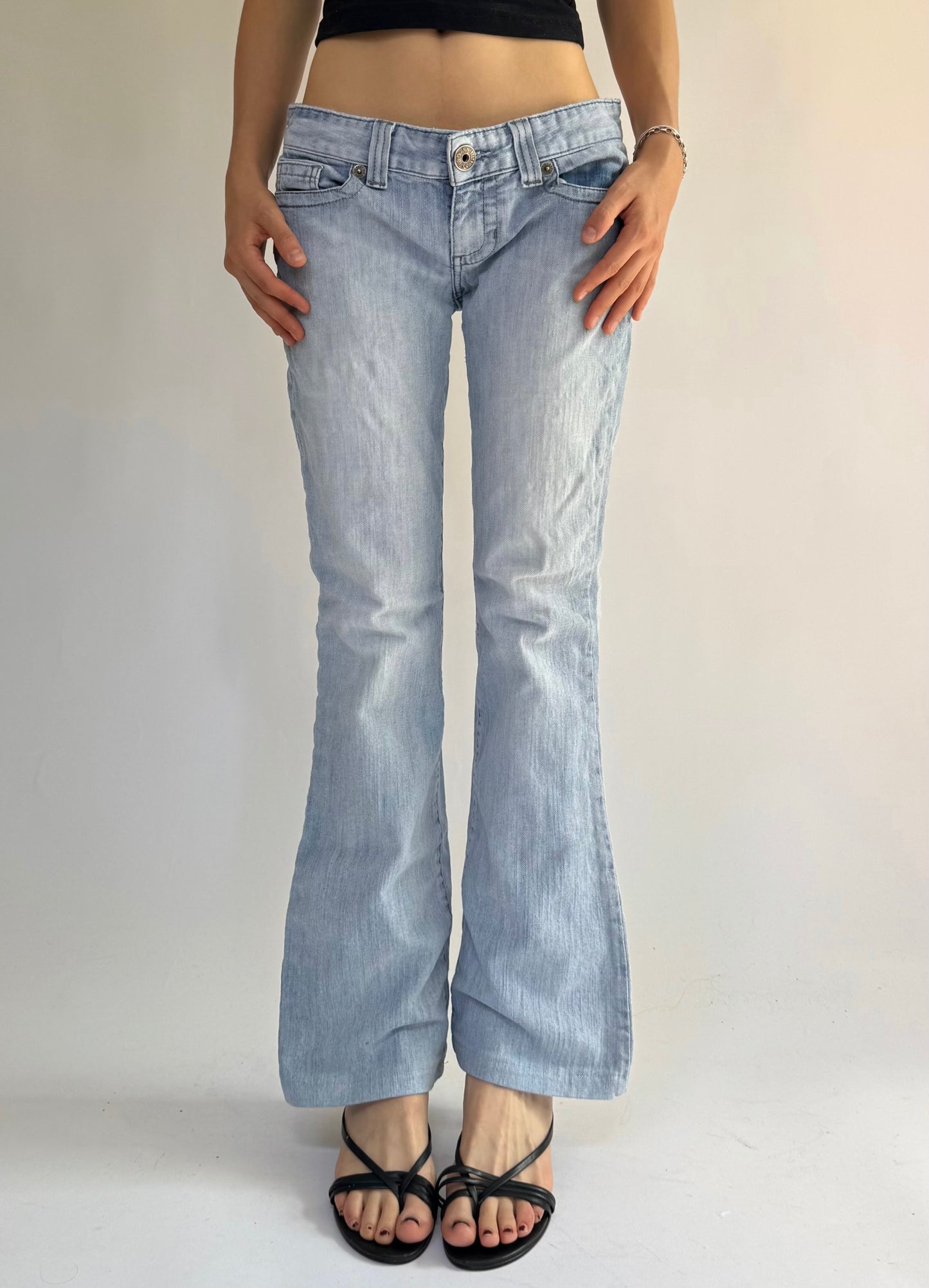 Y2K GUESS low-rise light wash denim jeans with a flare leg