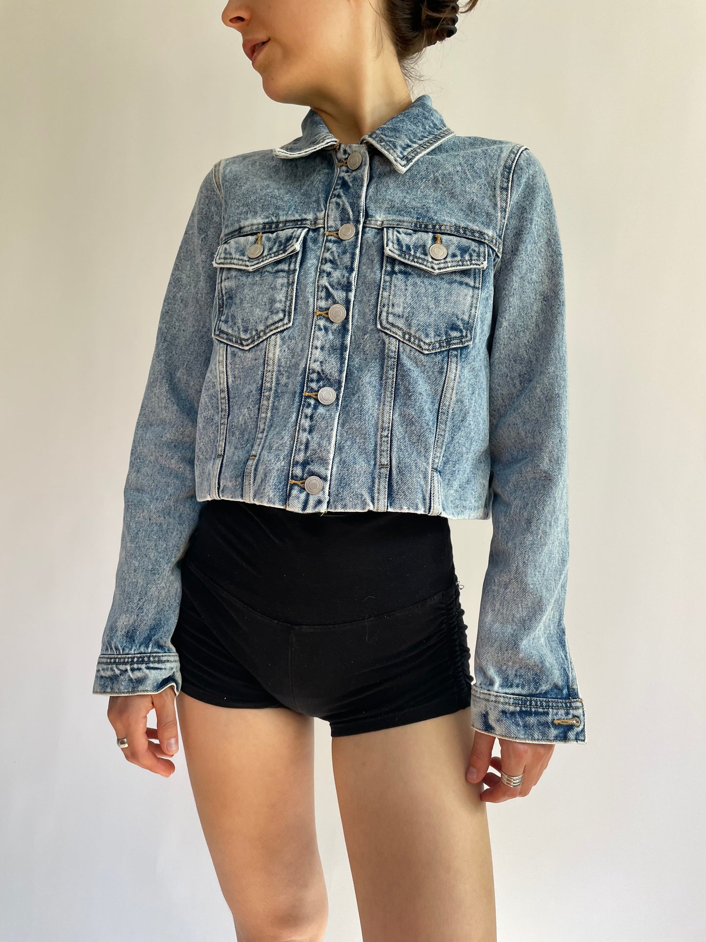 Modern cropped denim jacket size XS