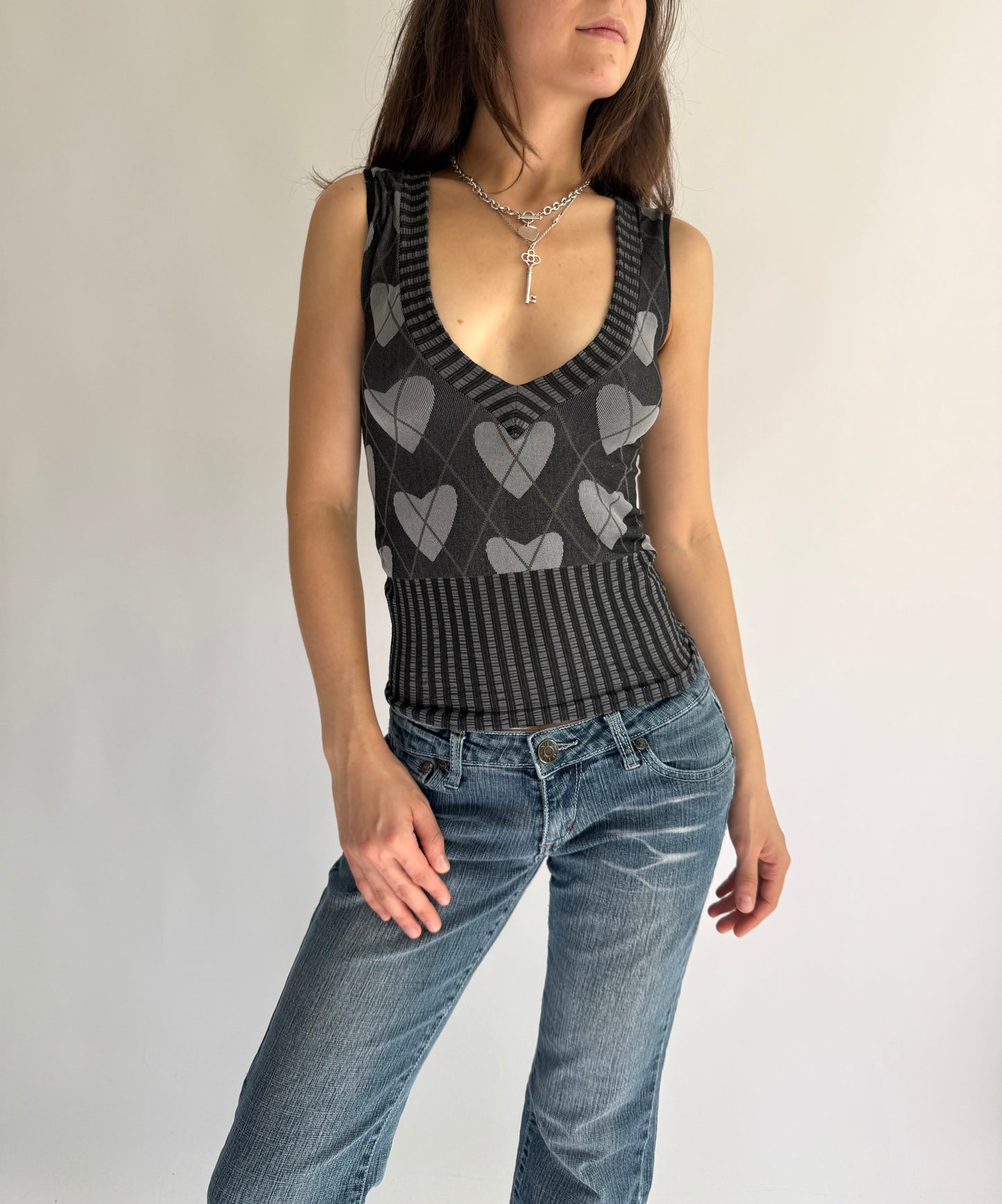 Y2K checkered heart print V-neck top