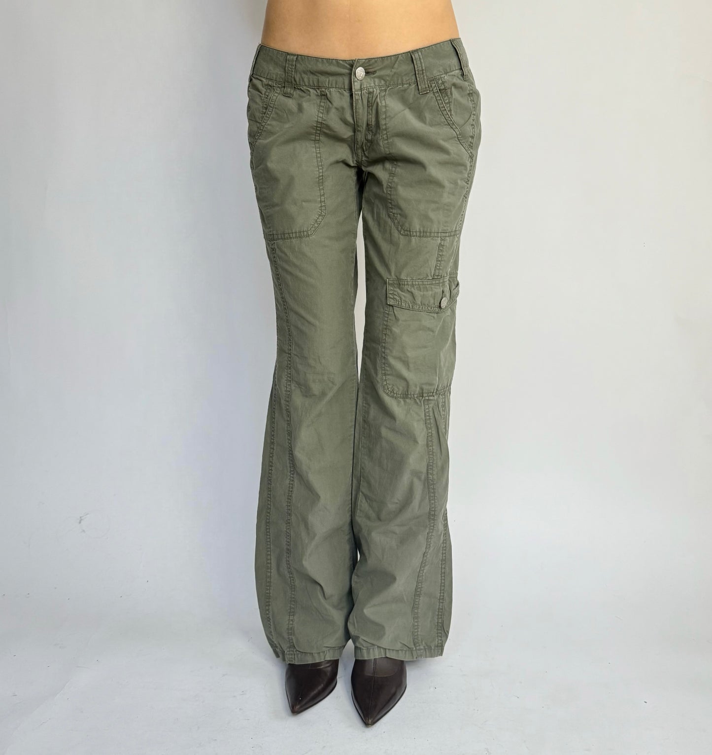 Y2k low rise flared cargo pants