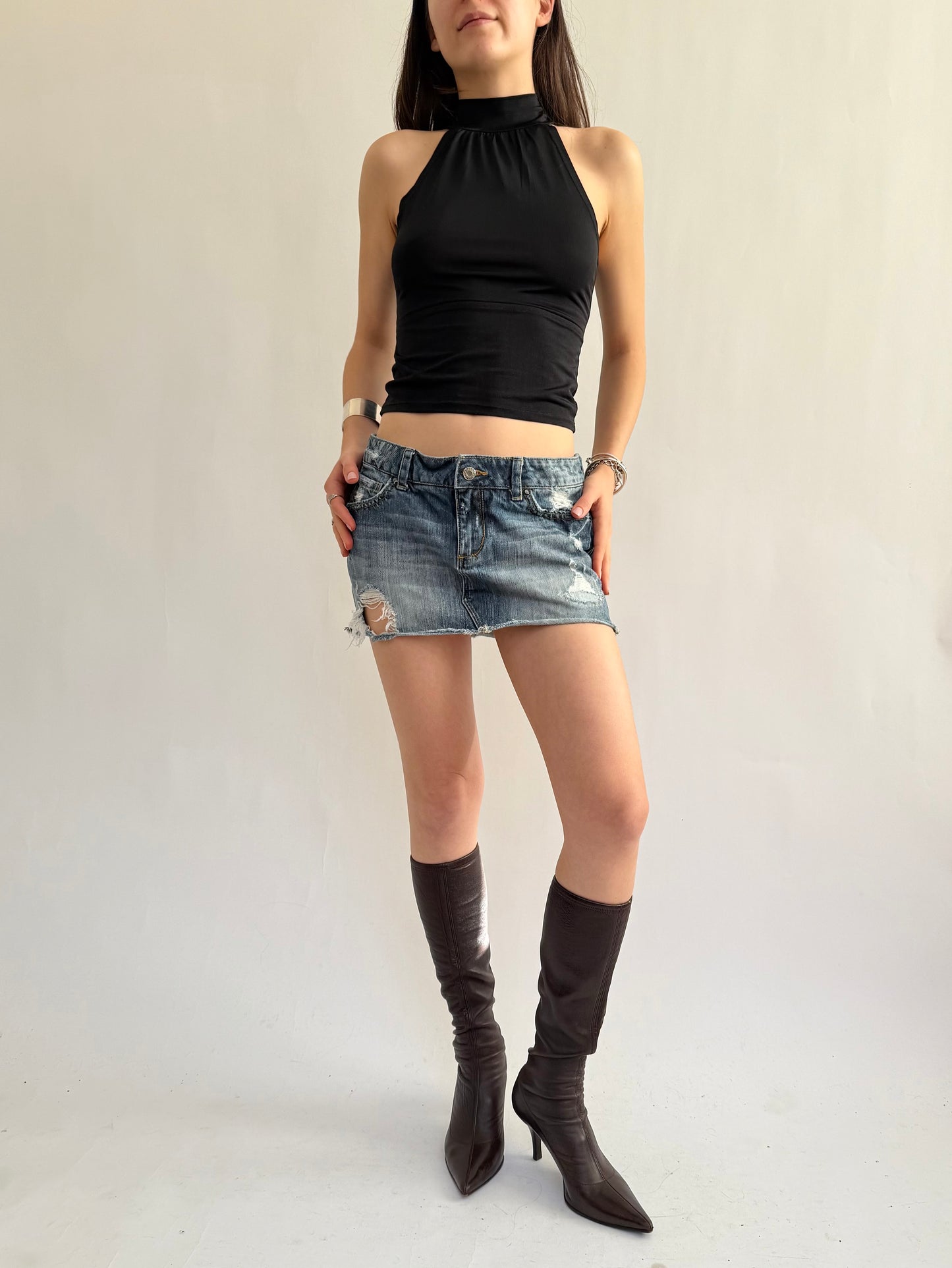 2000s distressed low rise mini skirt