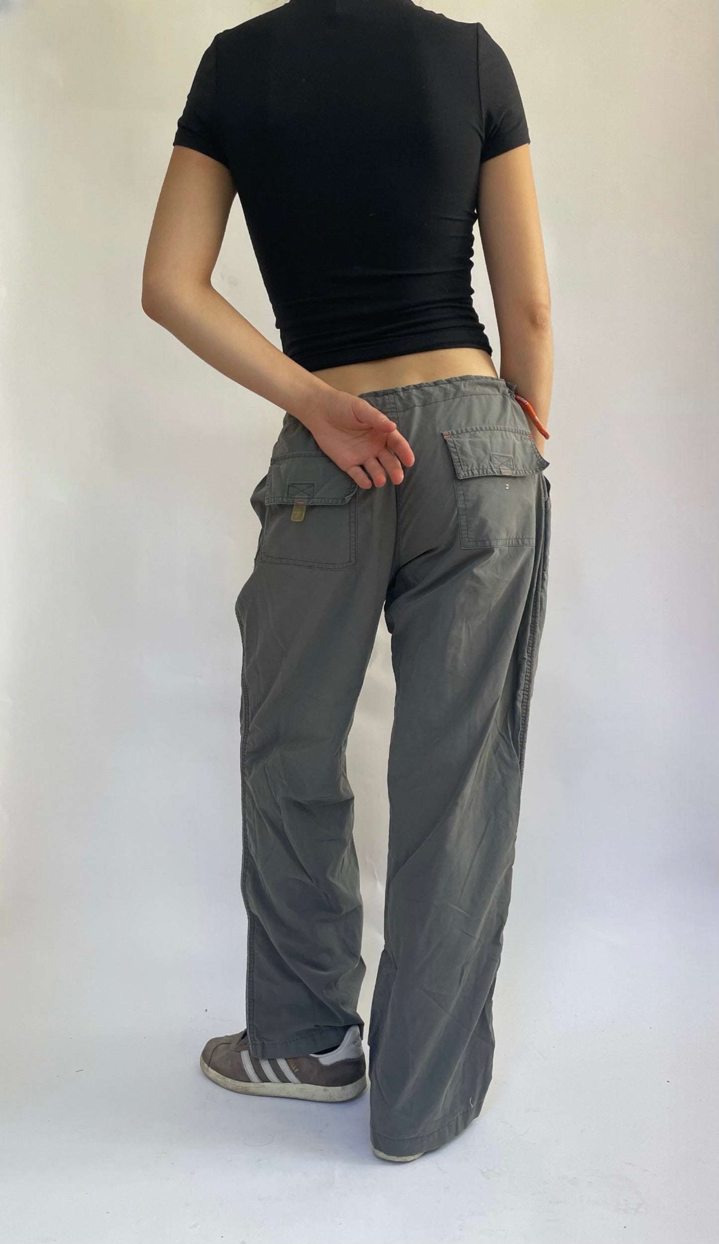 Y2k low rise parachute/cargo pants