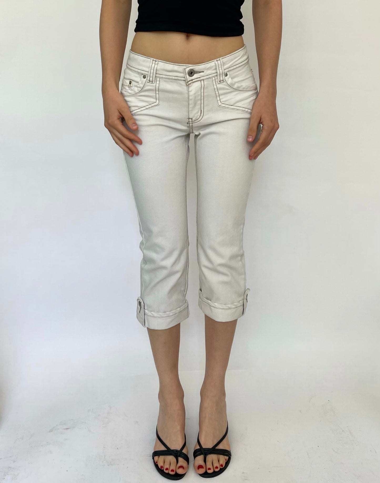 Y2K low rise iconic capris by Suko jeans