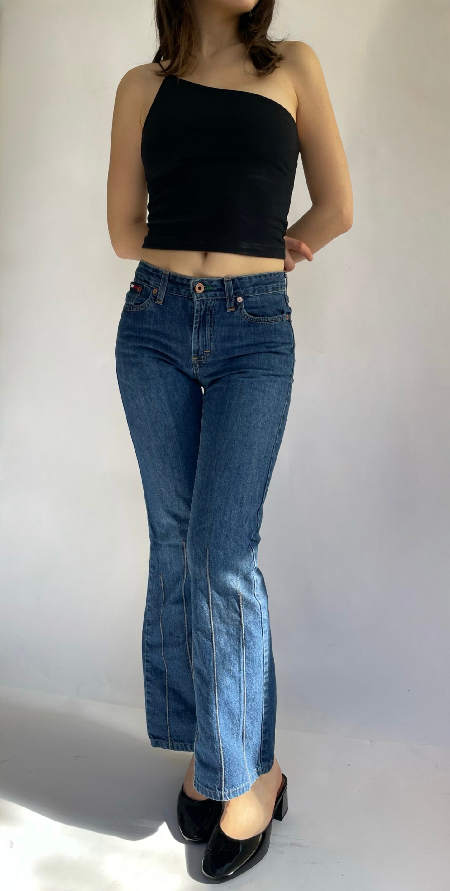 Y2K mid rise flaired TOMMY jeans