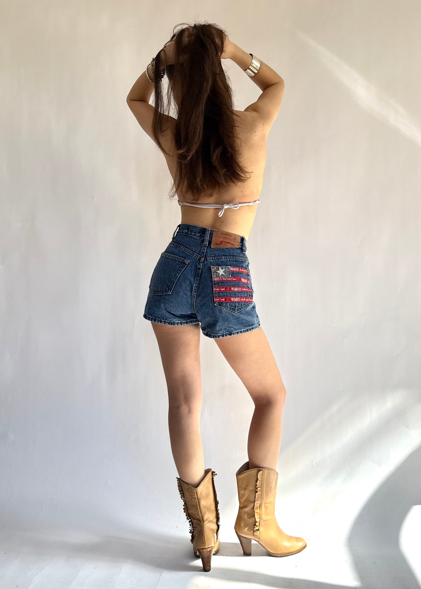 Insane vintage 90s High-waisted denim shorts with American flag patch by Request