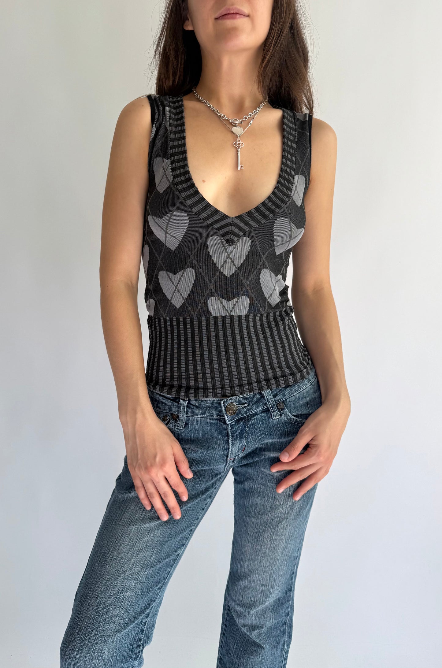 Y2K checkered heart print V-neck top