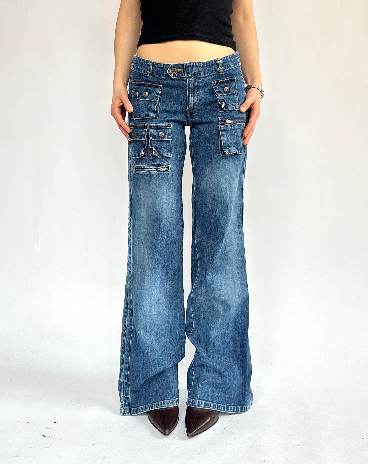 Y2K low rise detailed wide leg jeans