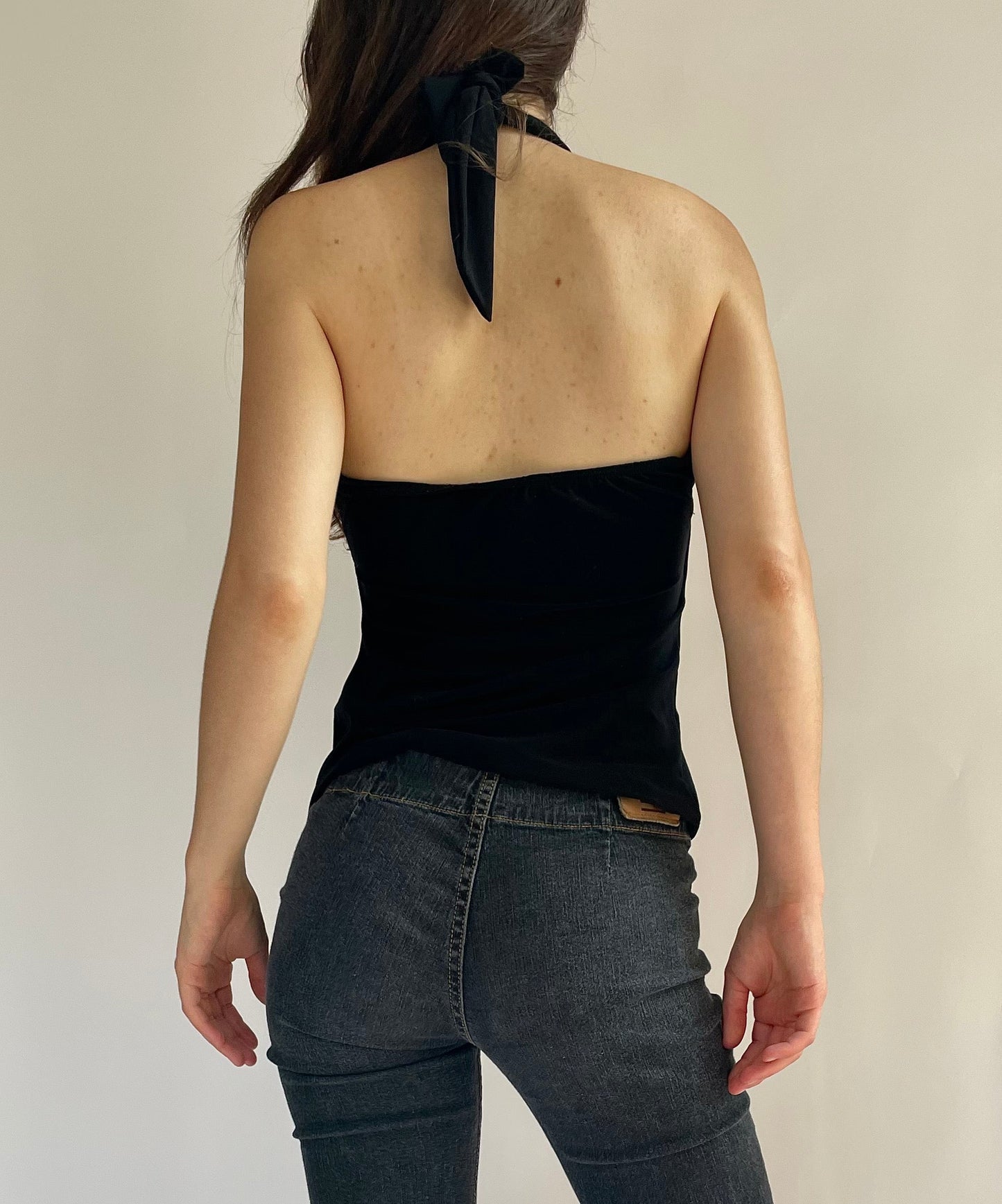 Y2K halter top with wooden ring
