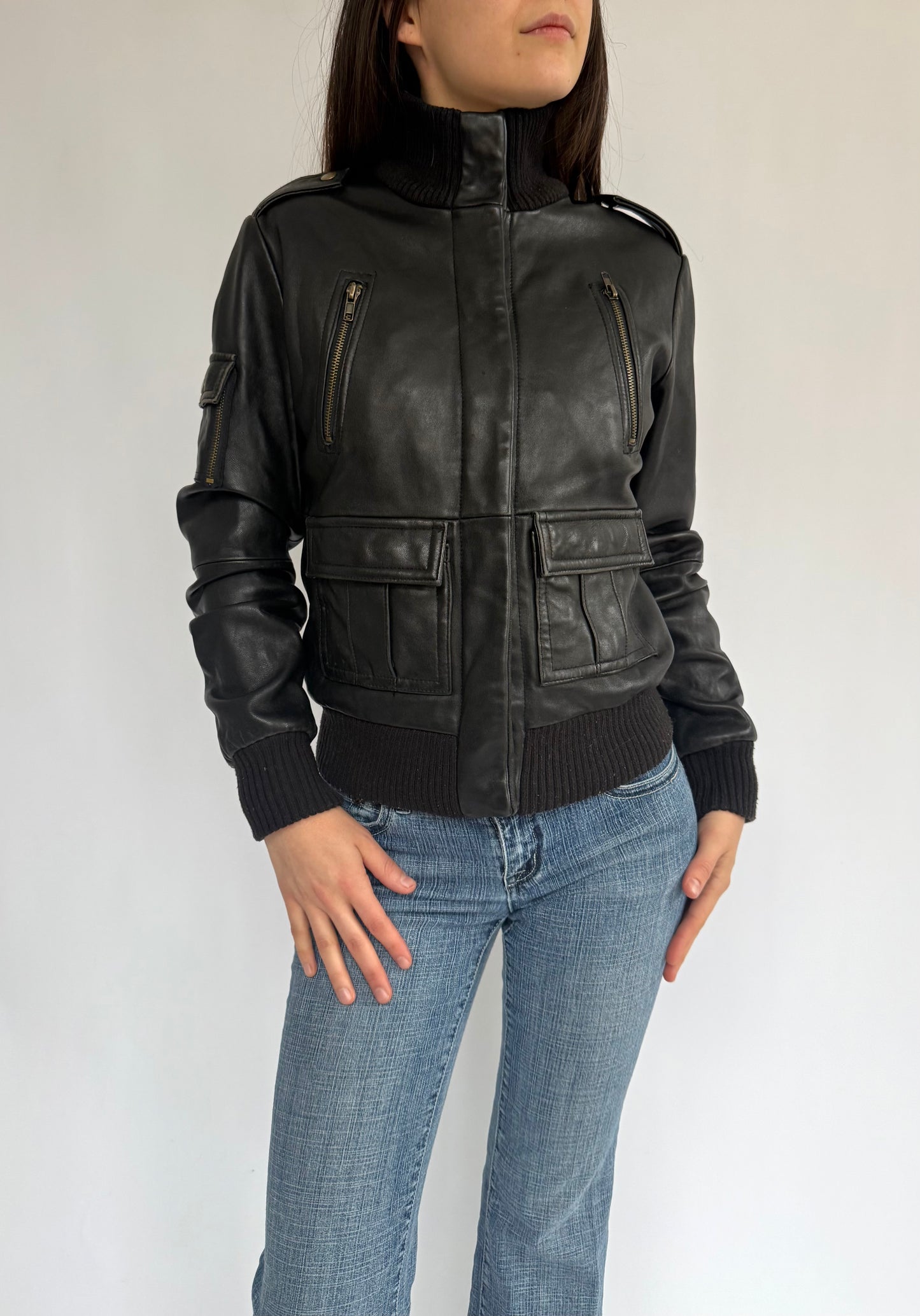 Y2k black leather fitted jacket