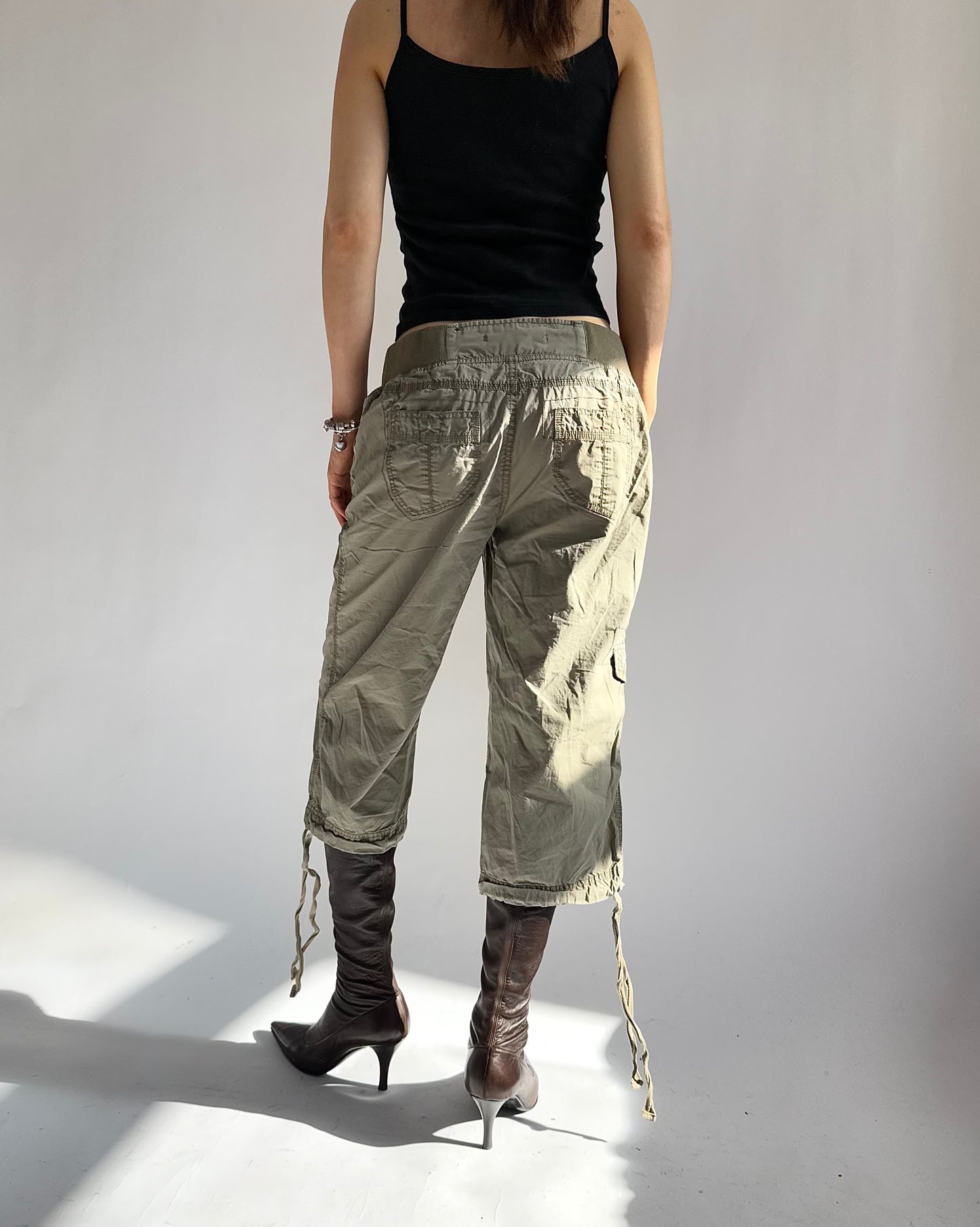 Y2k Khaki cargo low rise capris pants with adjustable waist