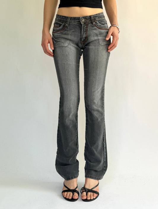 Y2k mid rise slight flared leg jeans by Suko jeans