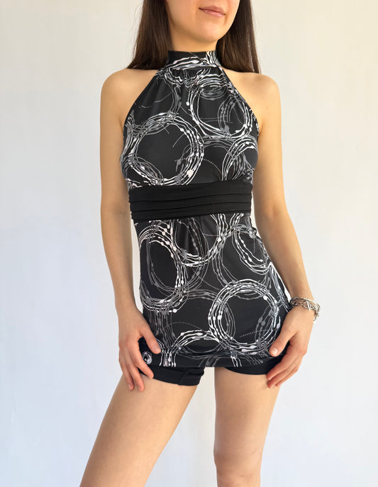 Y2k Black and white halter neck to with adjustable bust