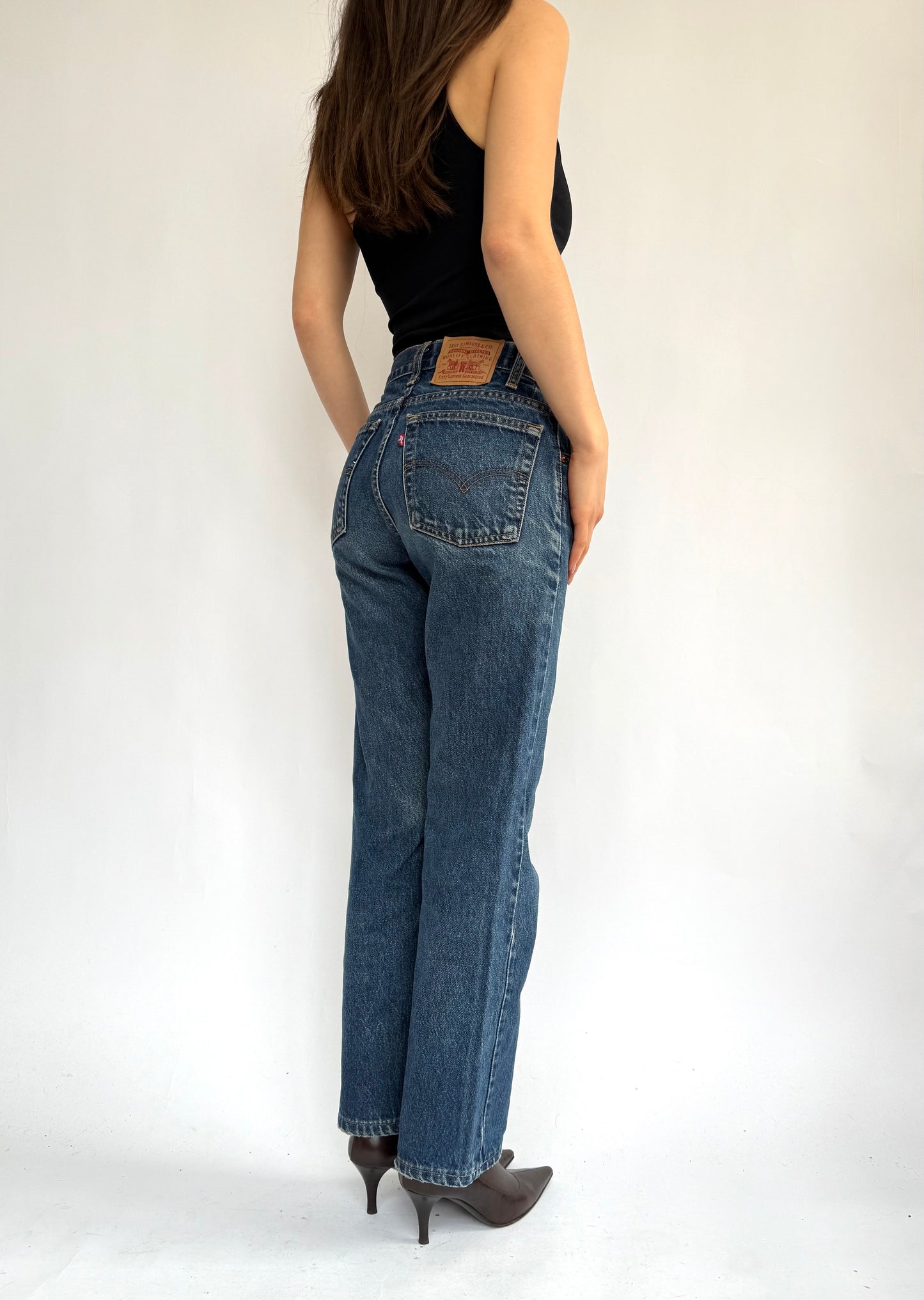 Vintage 90s LEVI’s straight leg jeans