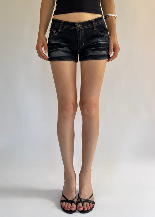 Y2K/2000s low rise denim mini shorts