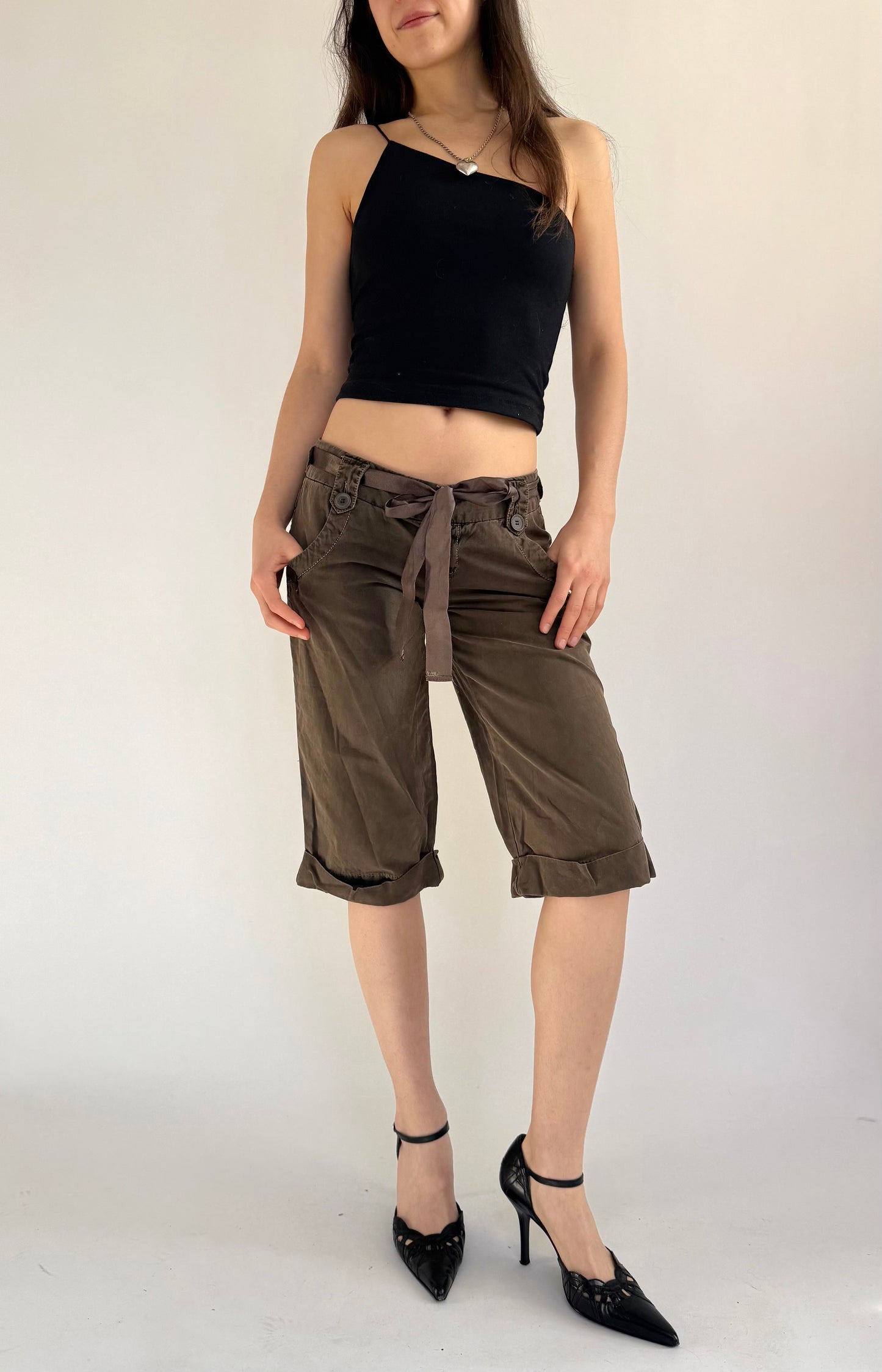 Y2K/2000s low rise capris cargos by GUESS