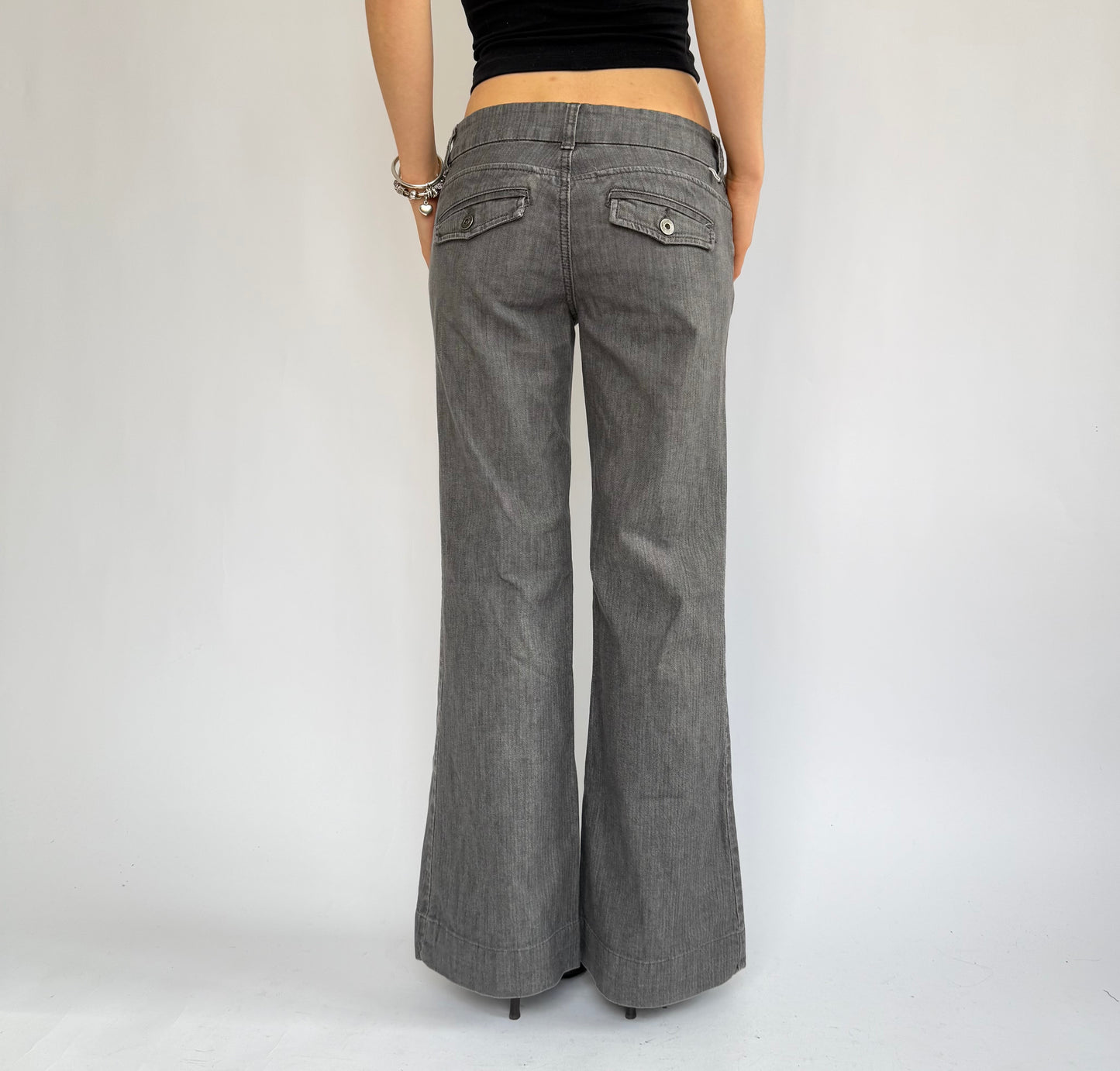 Y2K Grey low-rise flared jeans with stretch