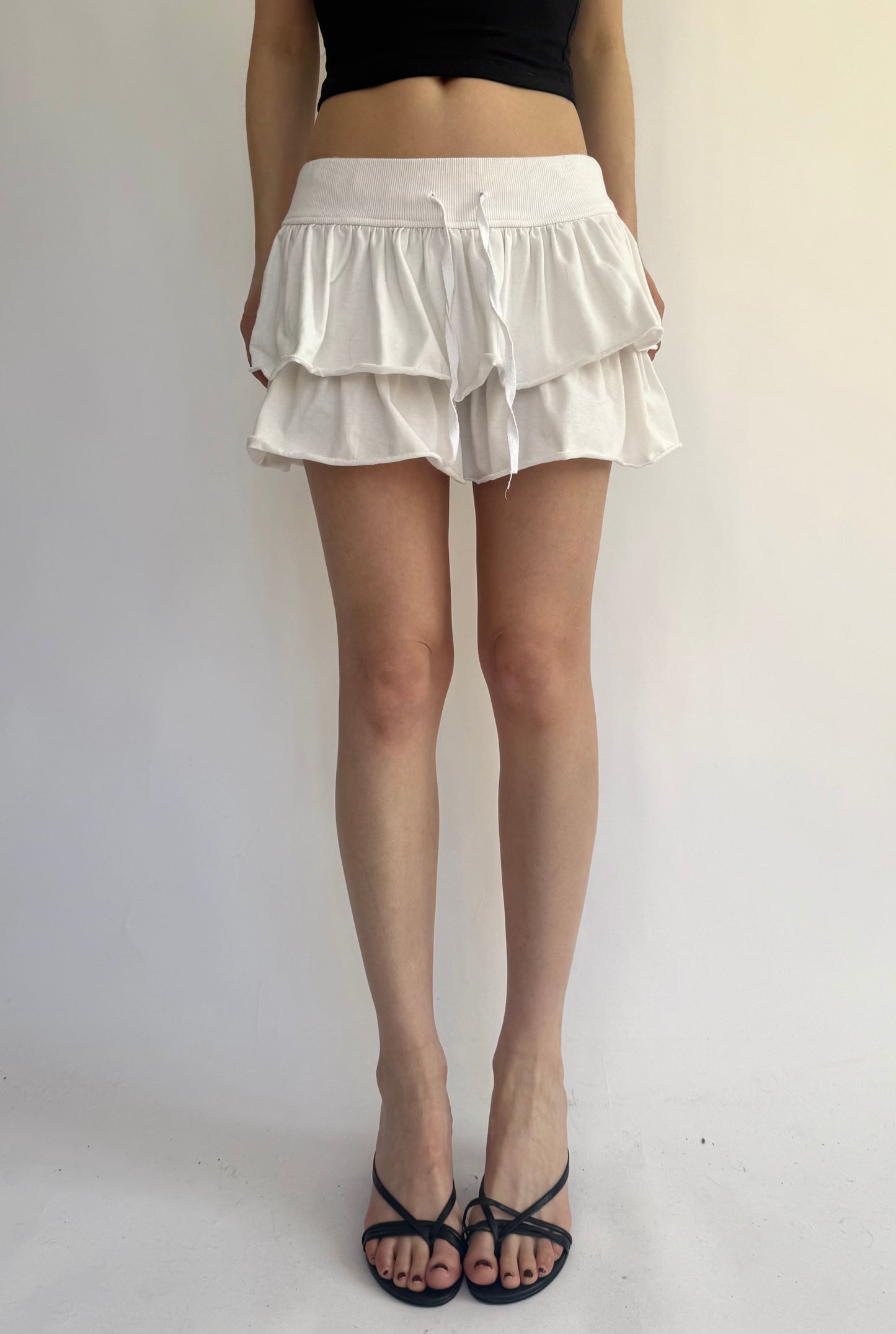 Y2K style low rise White ruffle mini skirt