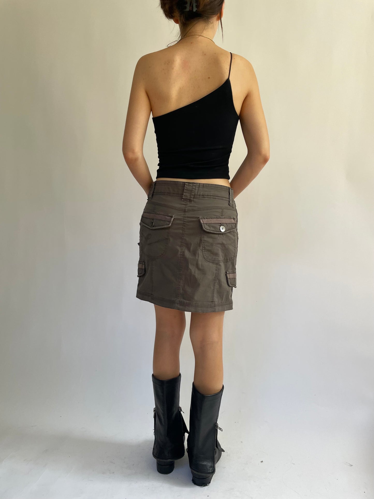 Y2K cargo skirt in size M