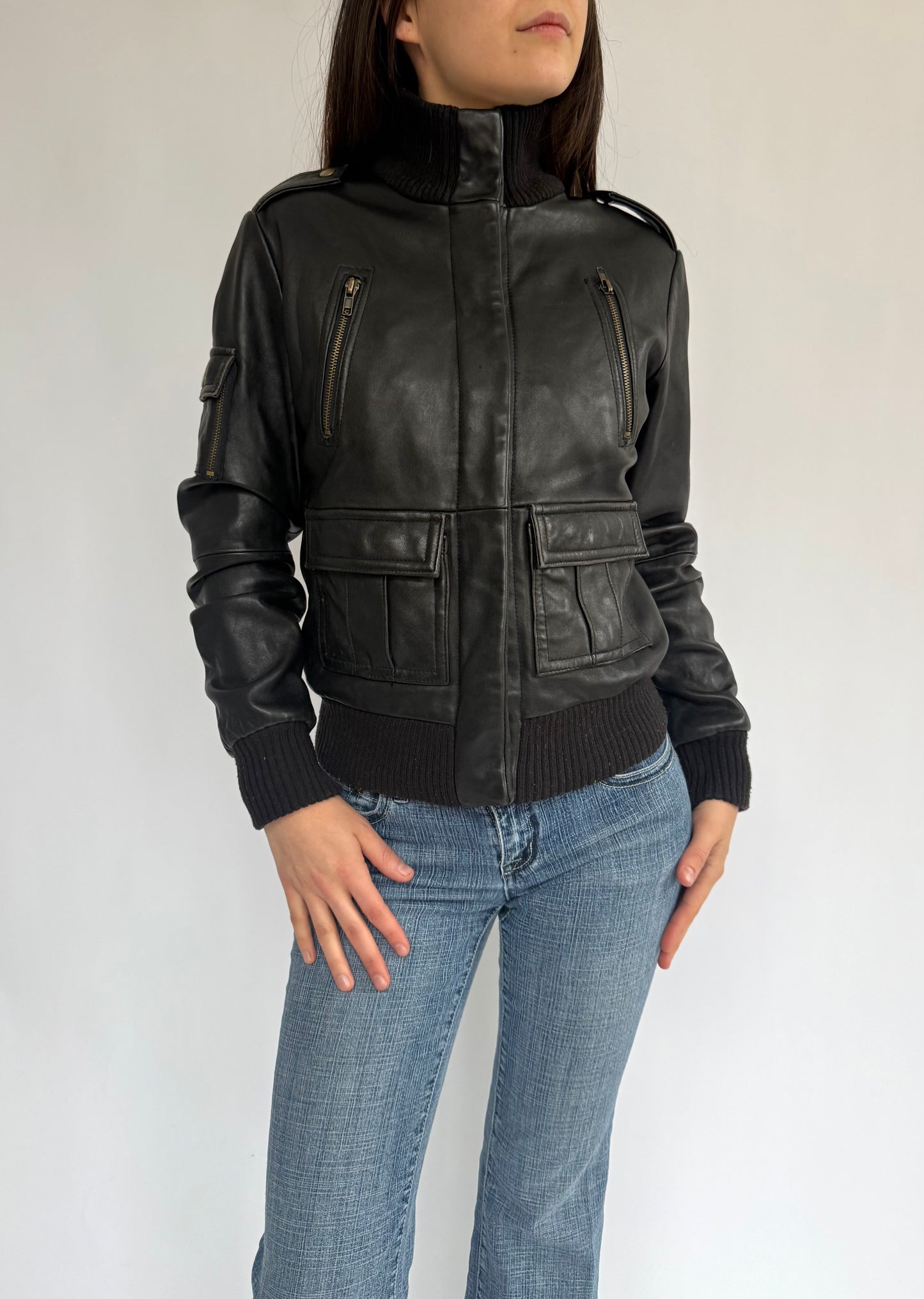 Y2k black leather fitted jacket
