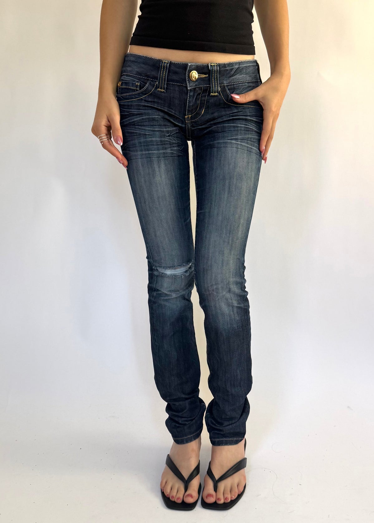 Y2K extra low rise dark skinny jeans by GUESS