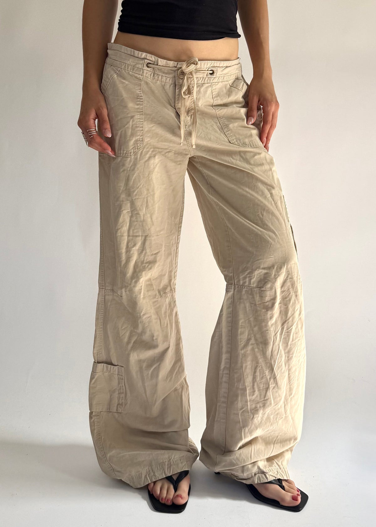 Y2K low rise flared beige cargos
