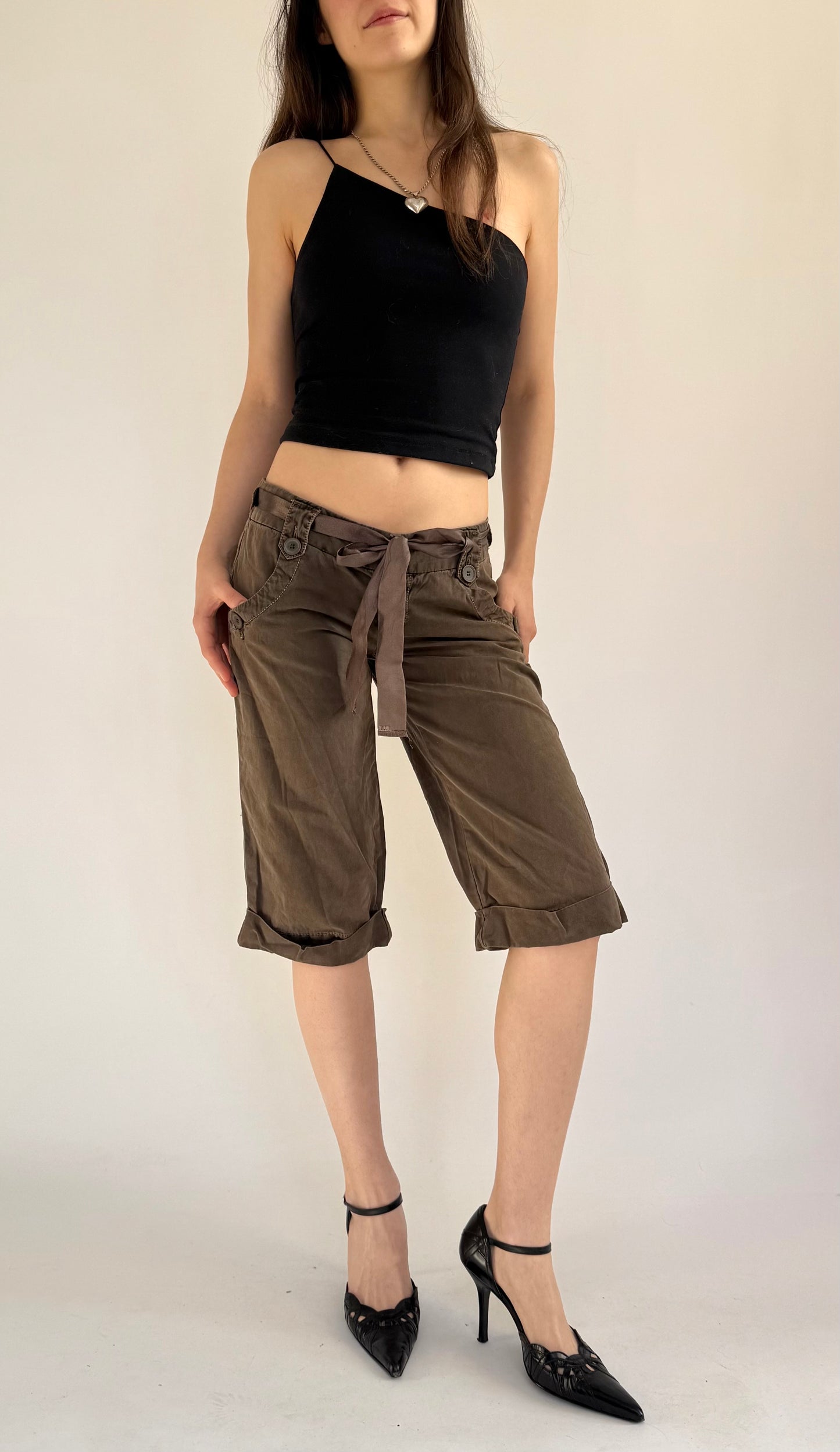 Y2K/2000s low rise capris cargos by GUESS