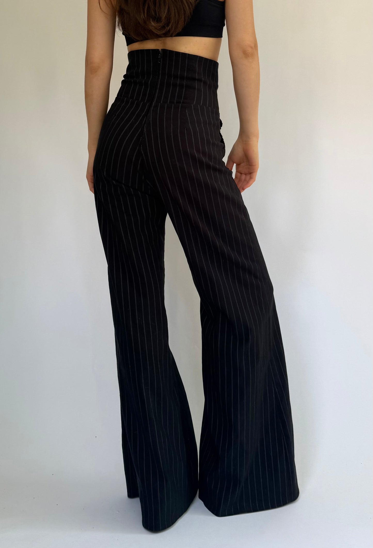 Y2K lace up flared pinstriped pants by le chateau vintage
