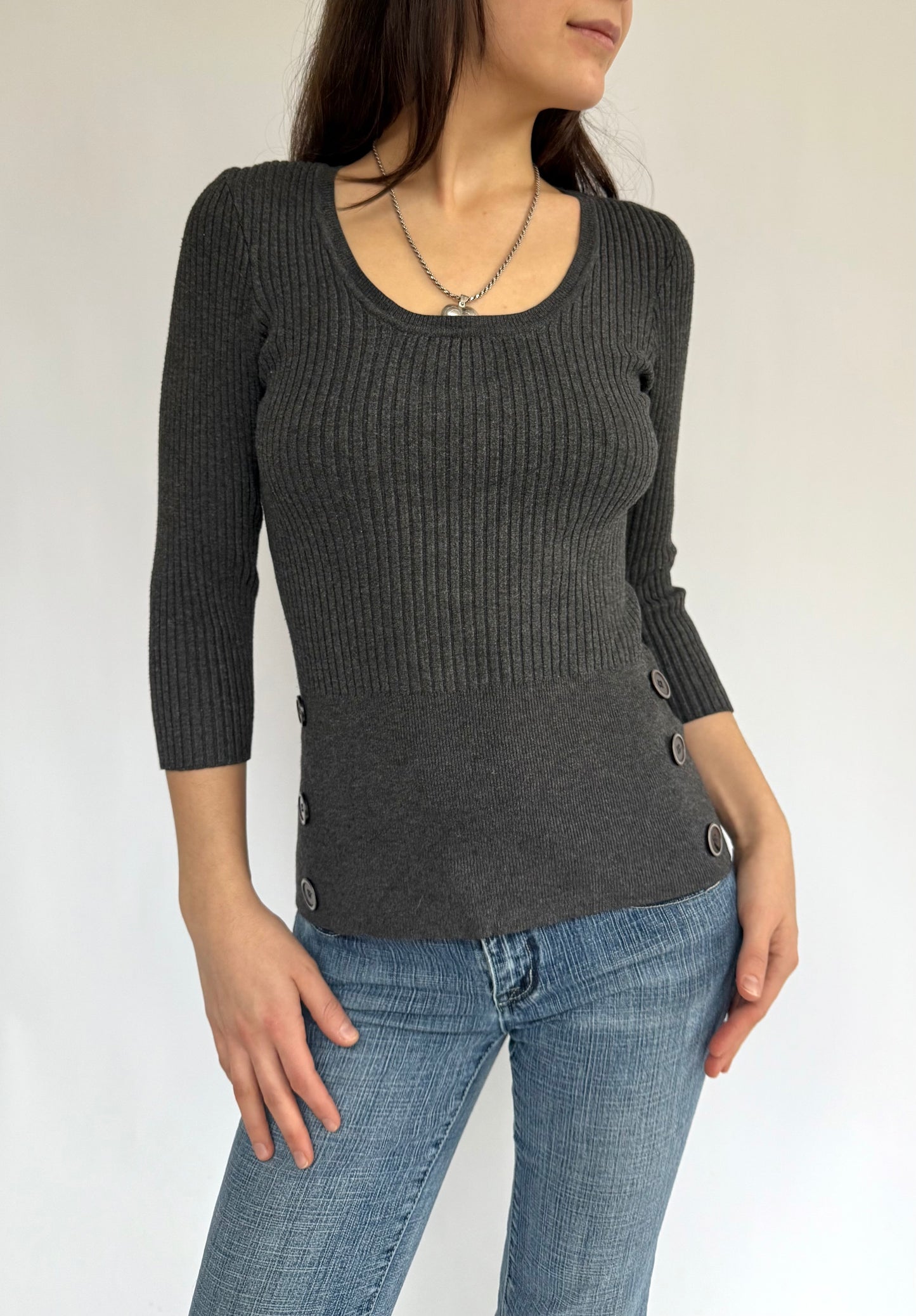 Y2K Grey ribbed long sleeve top with button detailing on the side