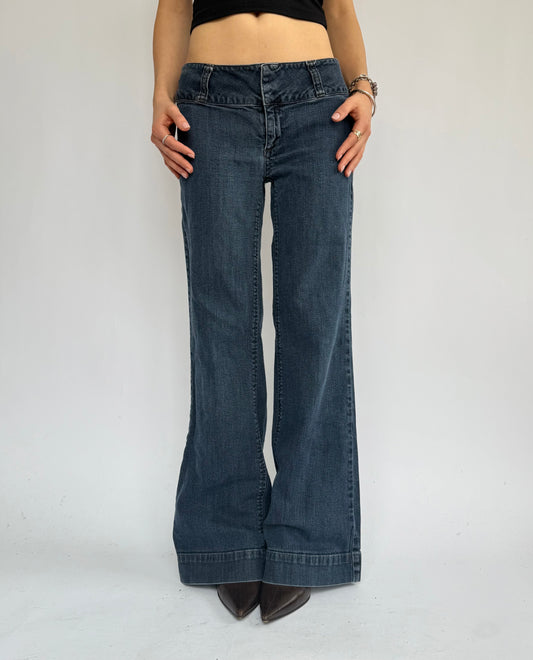 2000s Dark wash low rise flare jeans