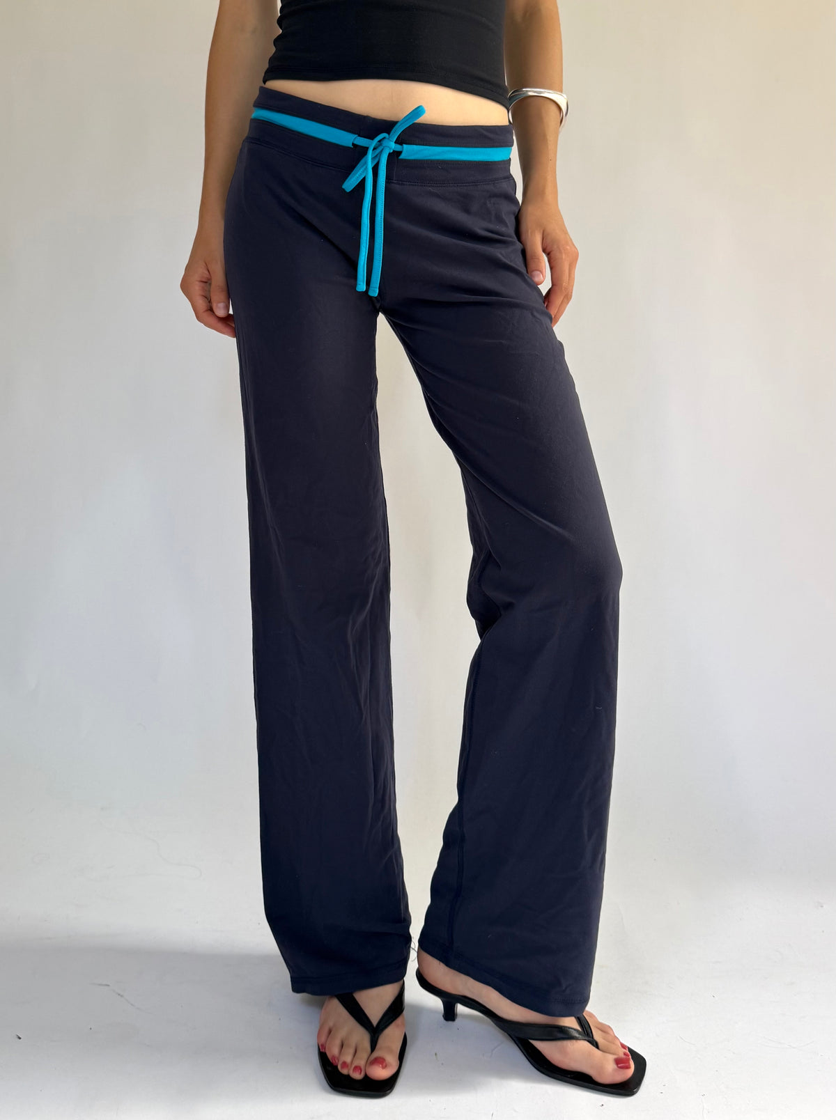 Y2K low rise flared yoga pants