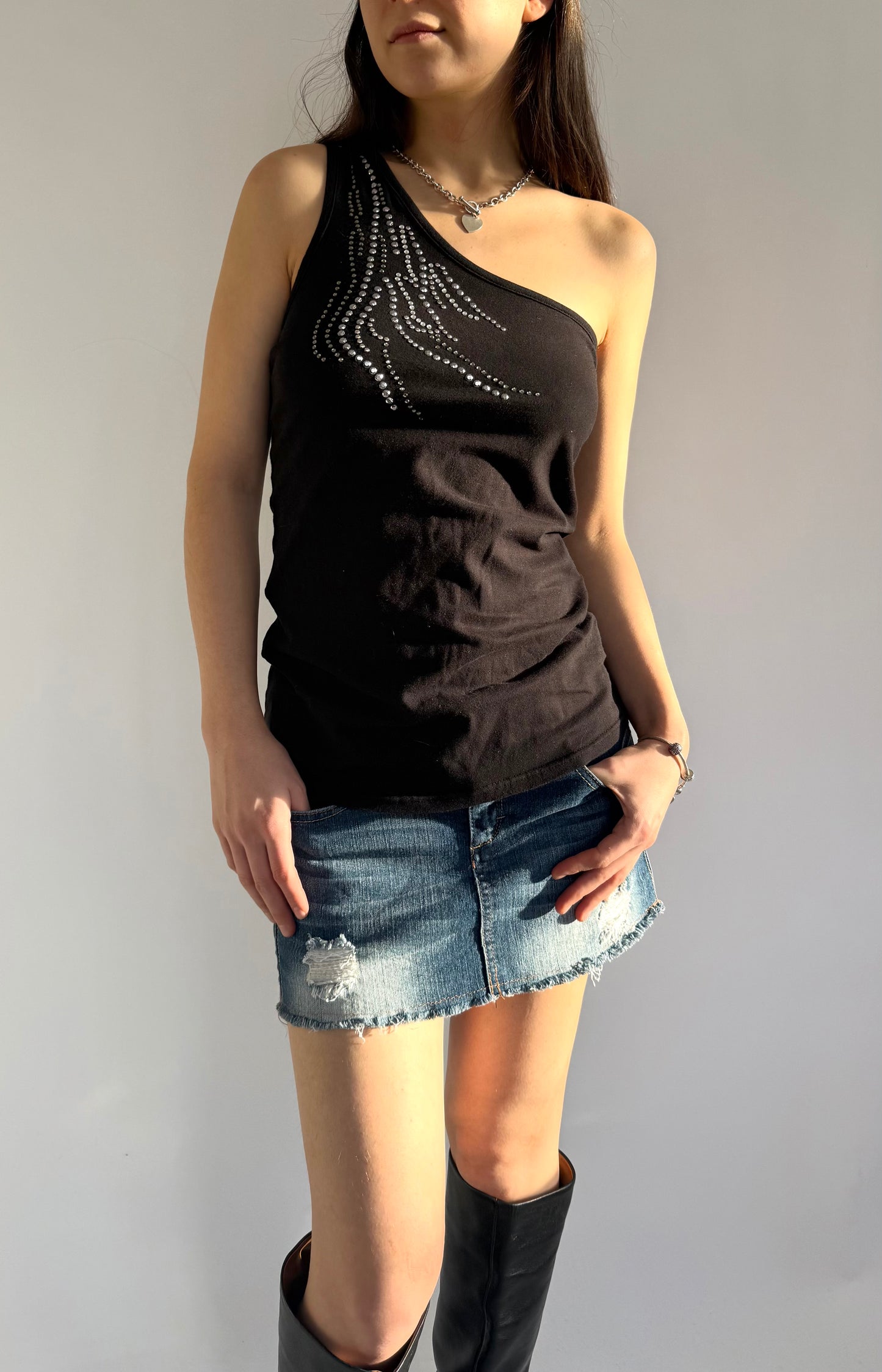 Y2K/2000s one shoulder bedazzled top