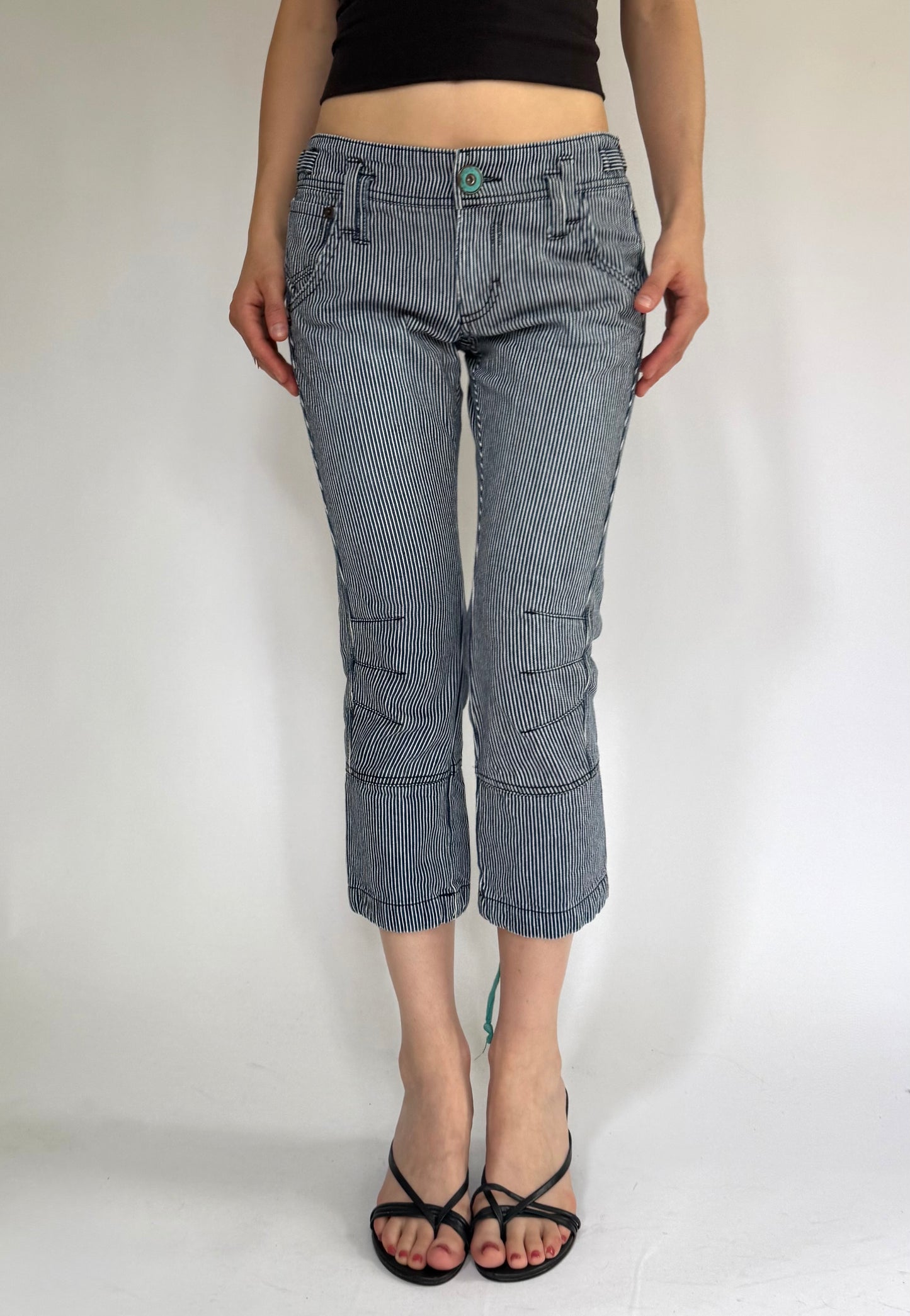 Y2K/2000s low rise pin-stripped capris