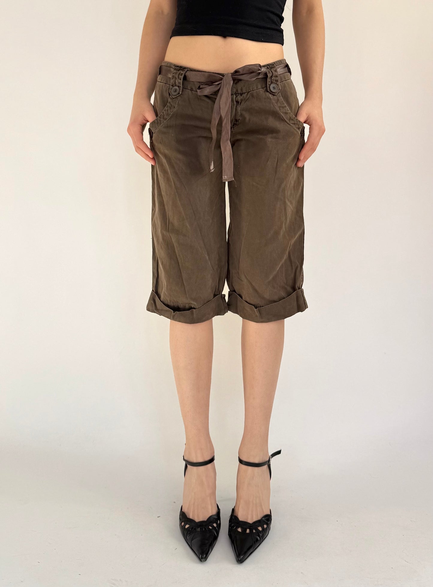 Y2K/2000s low rise capris cargos by GUESS