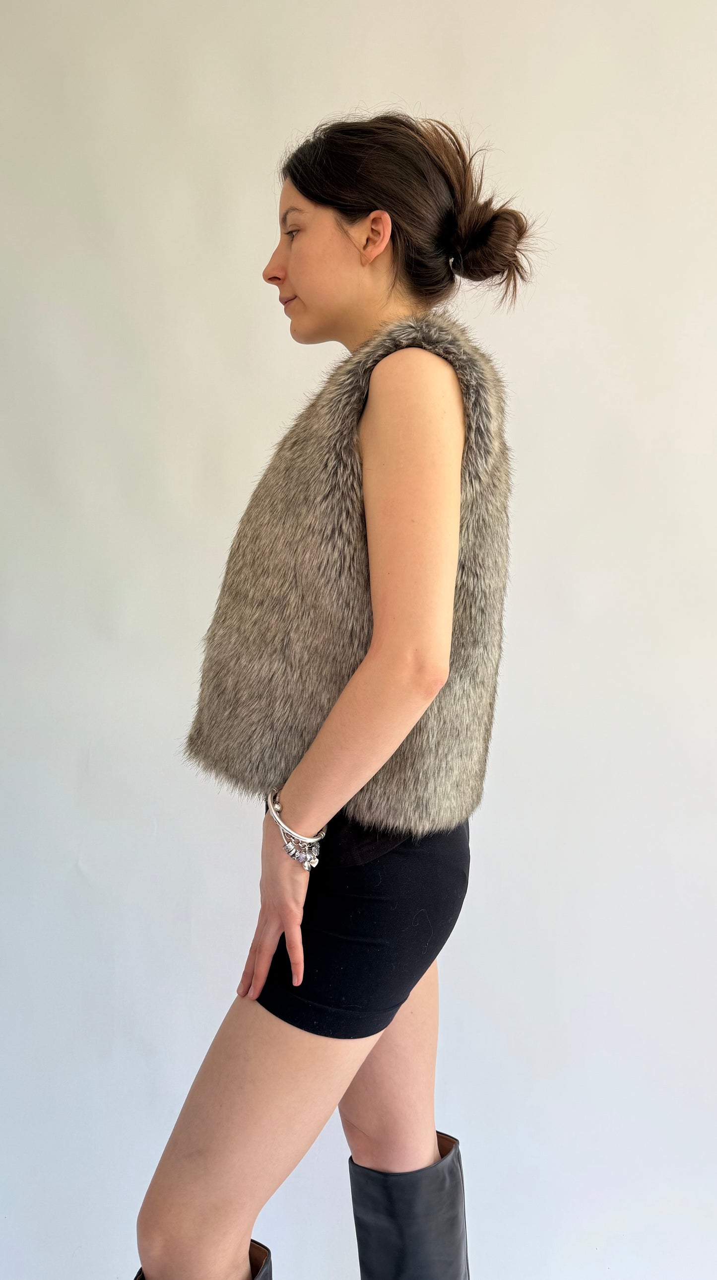 Y2K Grey faux fur vest
