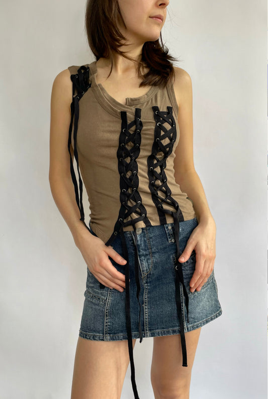 Early 2000s detailed cami top