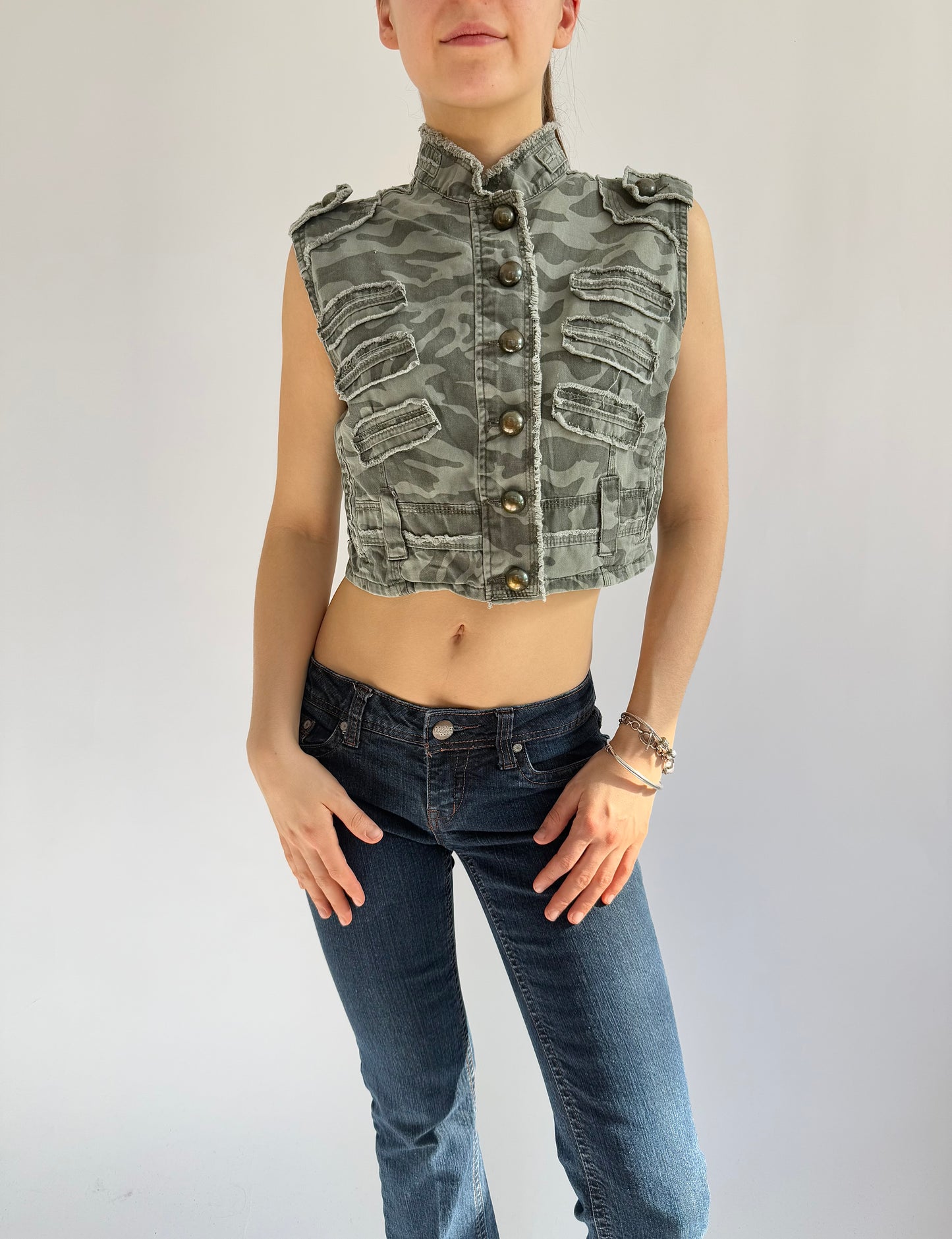 Y2k cropped camo vest with button up front by 725 originals