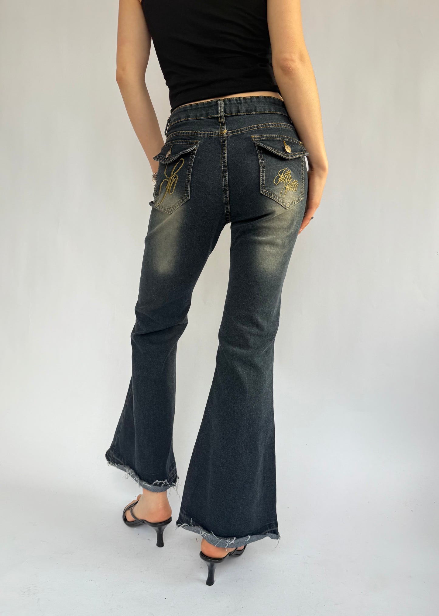 2000s mid rise flare jeans with gold embroidered logo “jello jello”