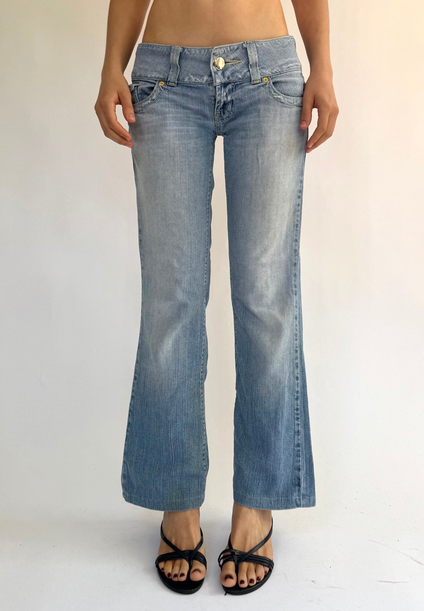 Y2K low rise light wash GUESS Jeans