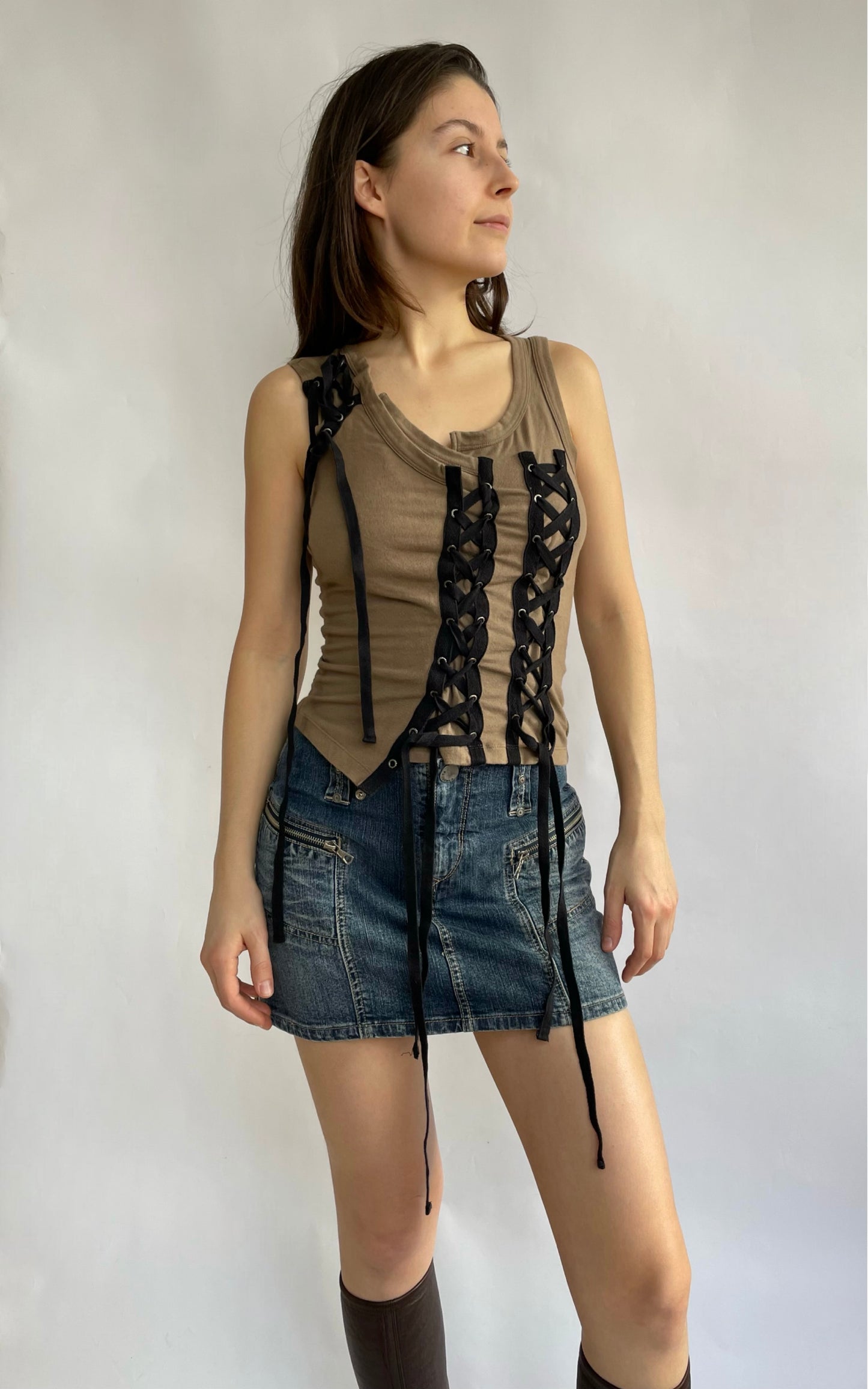 Early 2000s detailed cami top