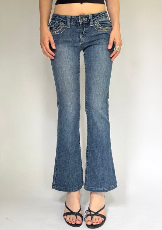 Y2K low rise flared jeans with embroidered flowers