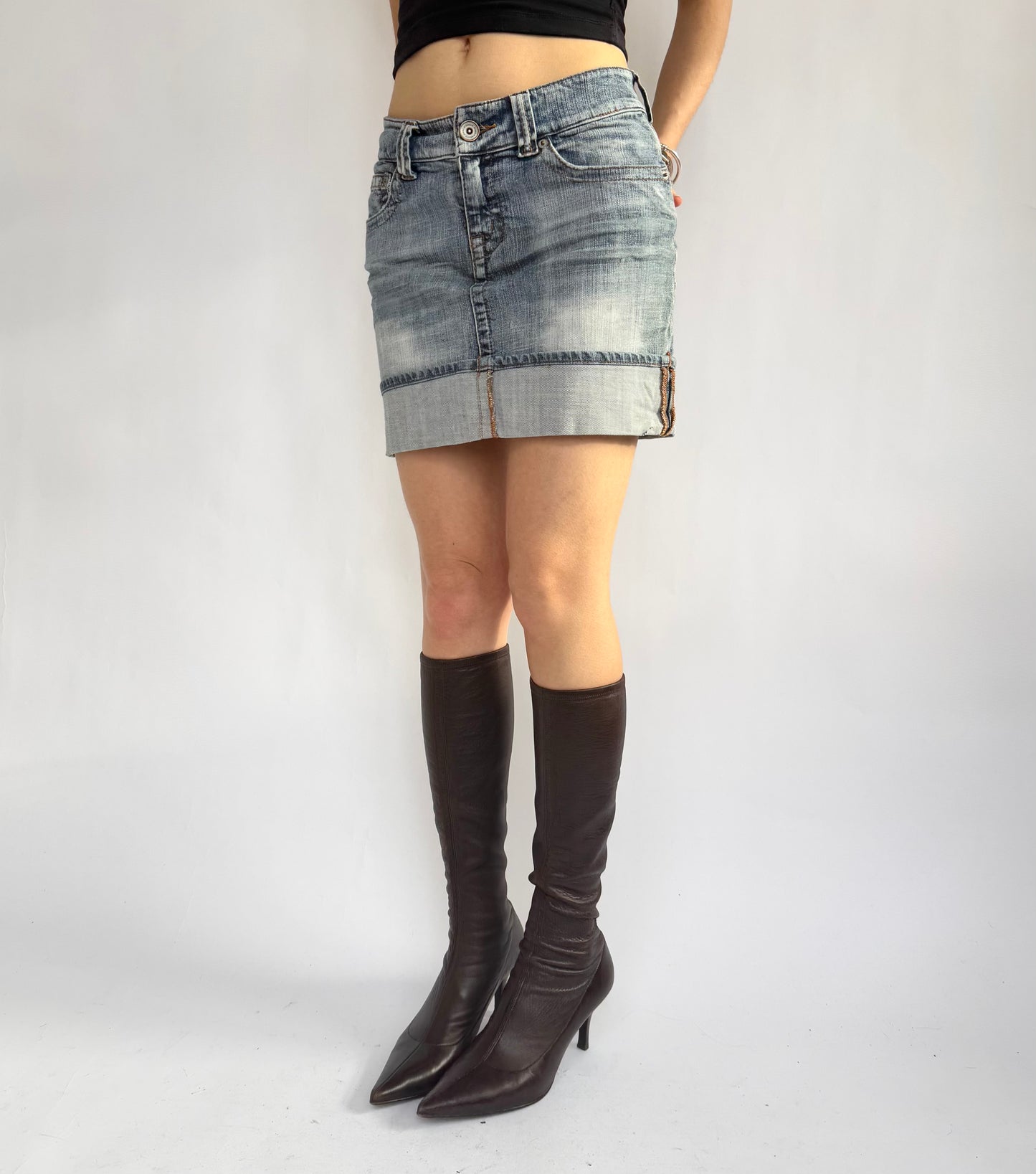 2000s acid wash Mini denim skirt