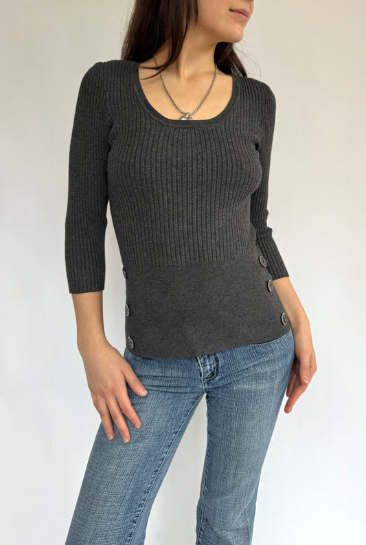 Y2K Grey ribbed long sleeve top with button detailing on the side